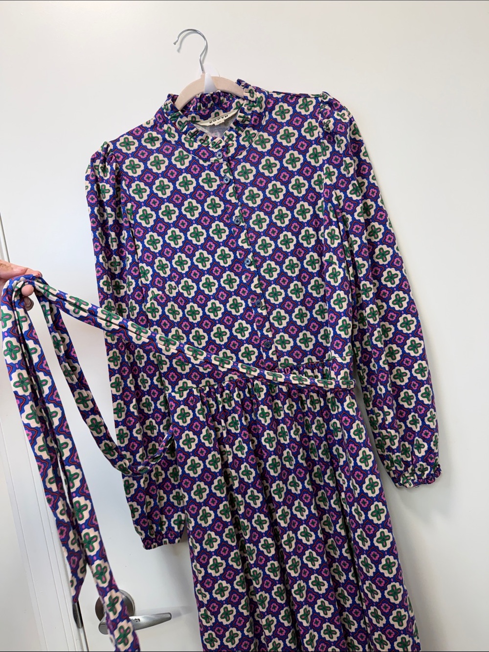 BODEN BLUE WILLOW TIERED JERSEY DRESS! - Picture 4 of 13
